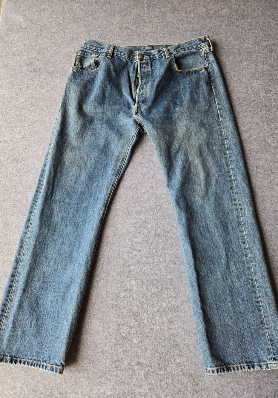 Levis 501 Jeans Men's 38x32 Straight Leg Button Fly Medium Wash